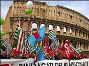 Protests in front of the Colosseum