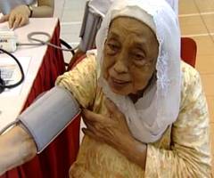 Singapour : de la prvention des pitons seniors